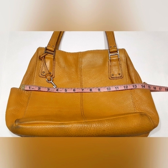 Fossil Yellow Shoulder Purse - Picture 3 of 11